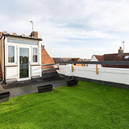 2 Bed Apartment Near The Beach Southend-on-Sea Exterior photo