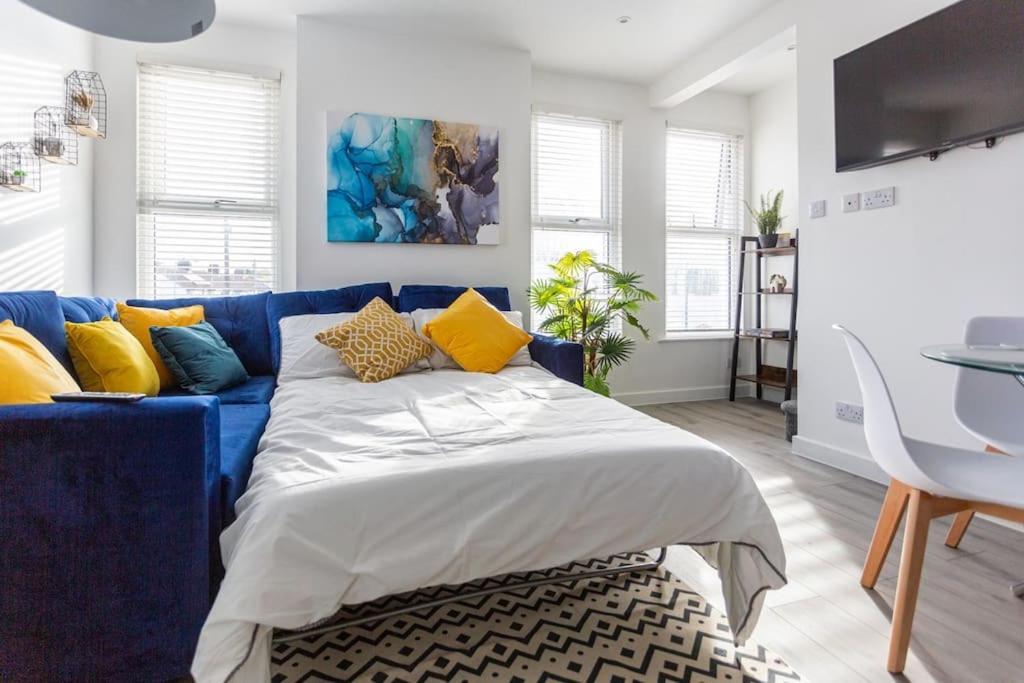2 Bed Apartment Near The Beach Southend-on-Sea Exterior photo
